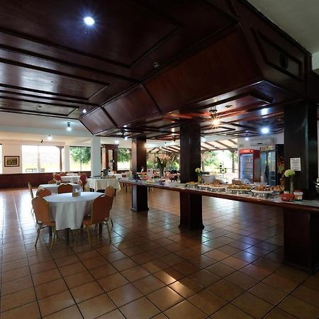 El Pantanal Hotel & Resort Puerto Quijarro  Luaran gambar