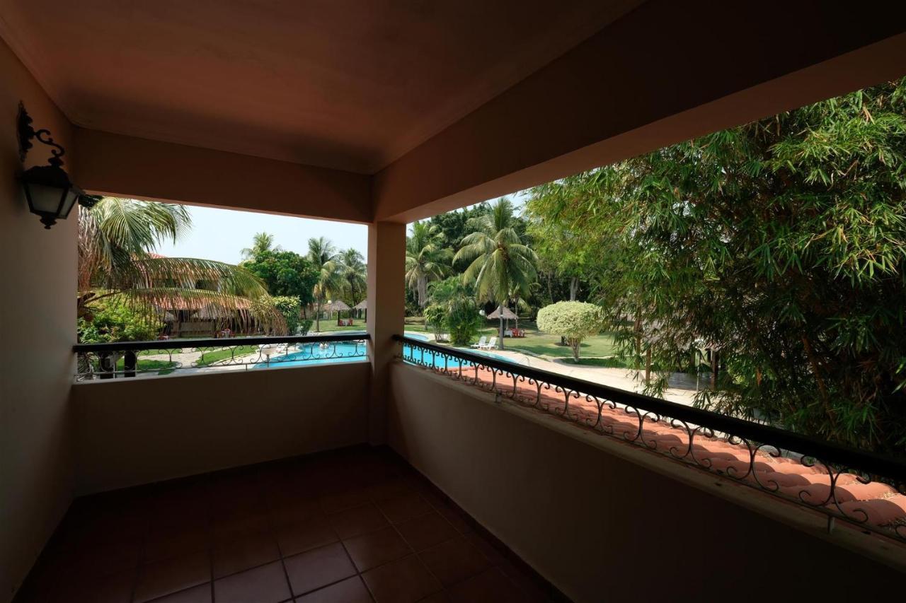 El Pantanal Hotel & Resort Puerto Quijarro  Luaran gambar