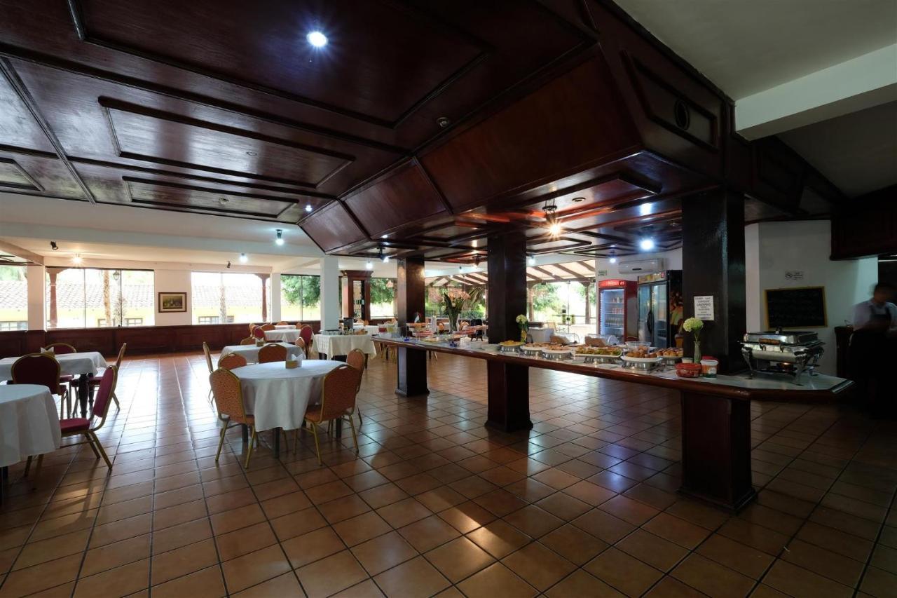 El Pantanal Hotel & Resort Puerto Quijarro  Luaran gambar